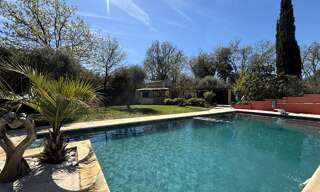 Maison 8 Pièces 246 m² à vendre à Saint-Paul-en-Forêt (83440)