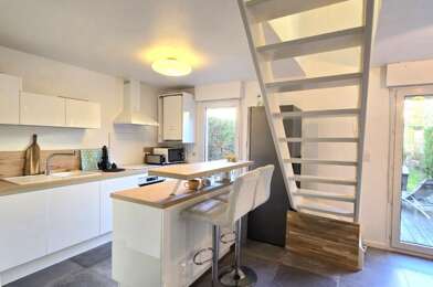 Maison 4 pièces 299900 €