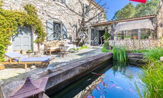 Maison 8 Pièces 208 m² à vendre à Velleron (84740)