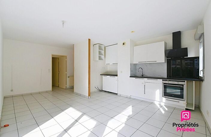 T3  très lumineux de 60 m2 en Rez de jardin - Habitation ou activité libérale — photo 2