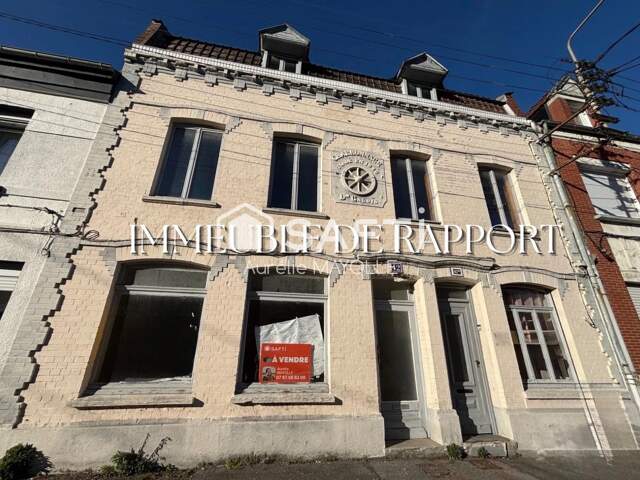 Immeuble de rapport - 214m2 - Libre d'occupation — photo du bien