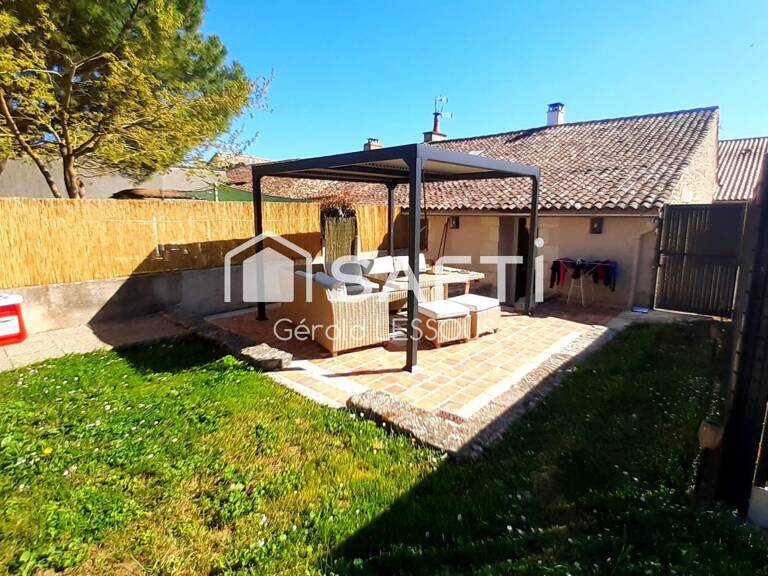 Charmante maison de bourg en pierre apparente — photo 1