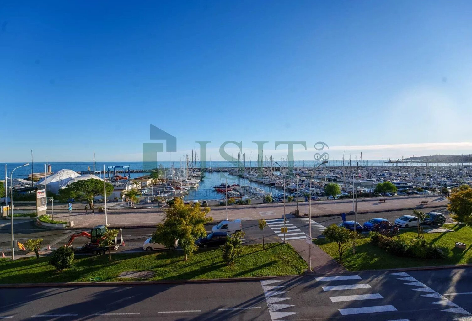 2 pièces traversant - 64 m² - Pleine vue mer - Double terrasse - Grand box fermé — photo 1