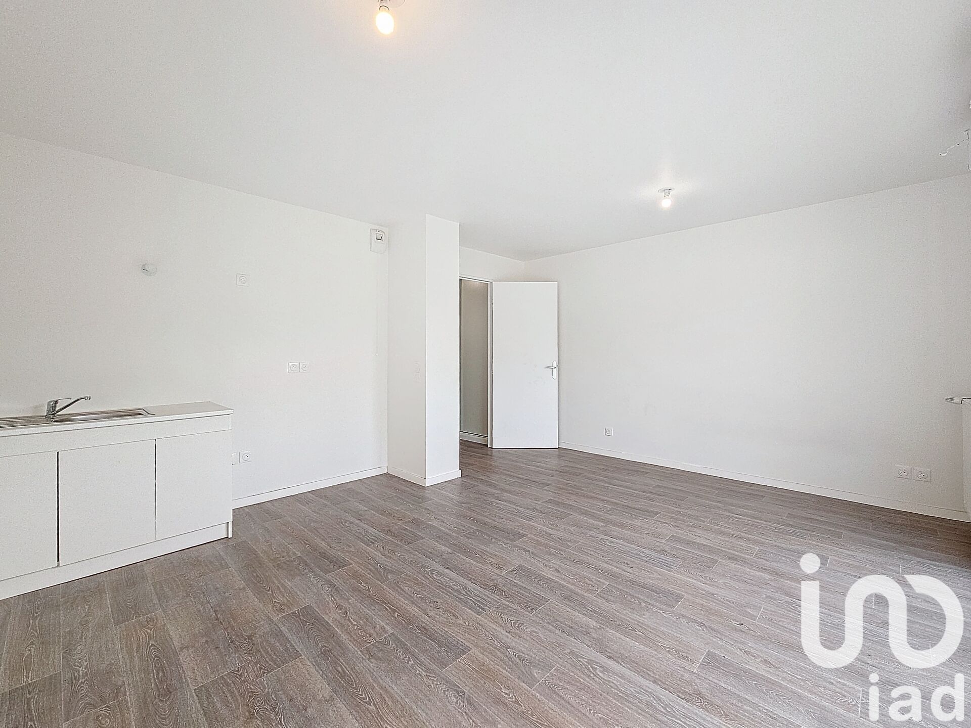 Vente Appartement 1 pièce - Photo 2