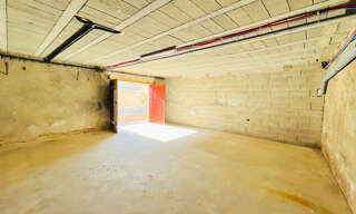 Garage  42 m² à louer à Eyrans (33390)