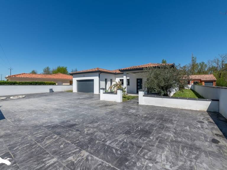 Villa de 5 pièces principales — photo 1