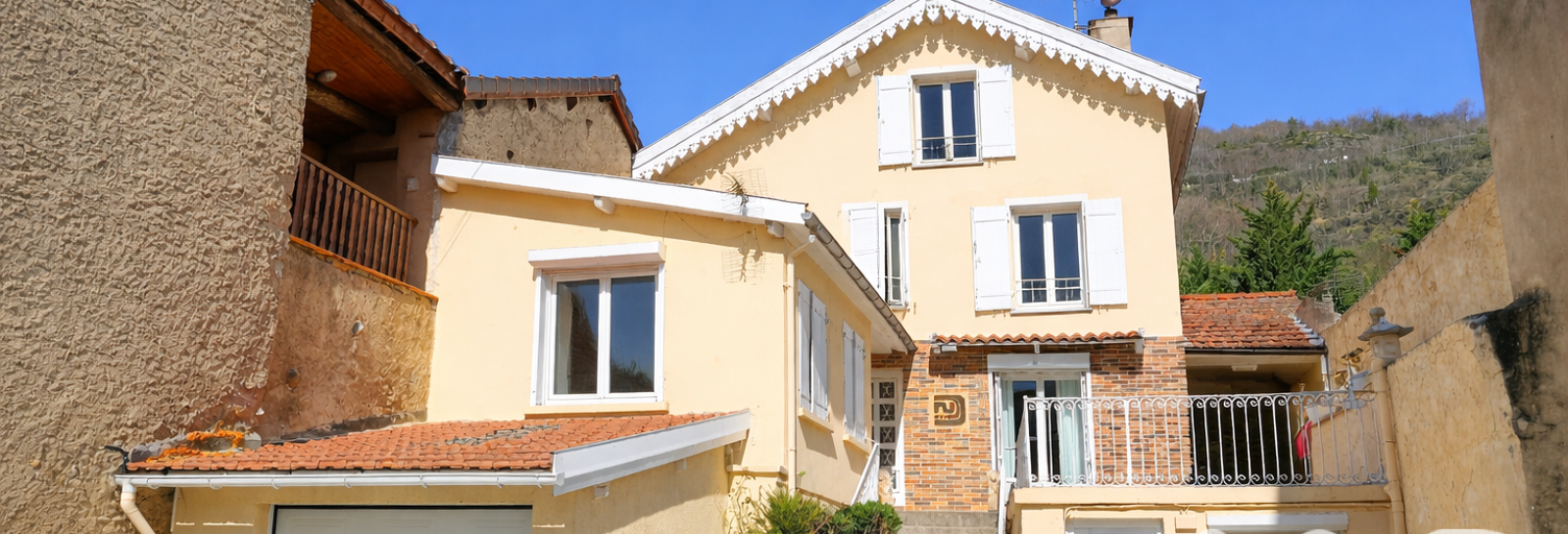 Maison 8 Pièces 245 m² à vendre à Ax-les-Thermes (09110)