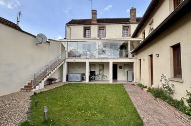 Maison 10 pièces 174000 €