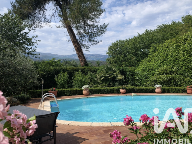Vente Maison traditionnelle 8 pièces — photo du bien