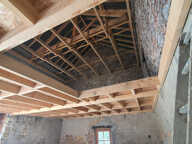 Maison mitoyenne à étage édifiée sur 900 m2 située à Cremieu — photo 4