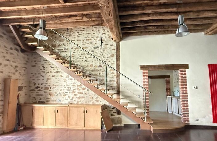 DUN LE PALESTEL SUPERBE GRANGE RENOVEE AVEC GOUT A USAGE PROFESSIONEL ET/OU D'HABITATION OU DE GARAGE — photo 5