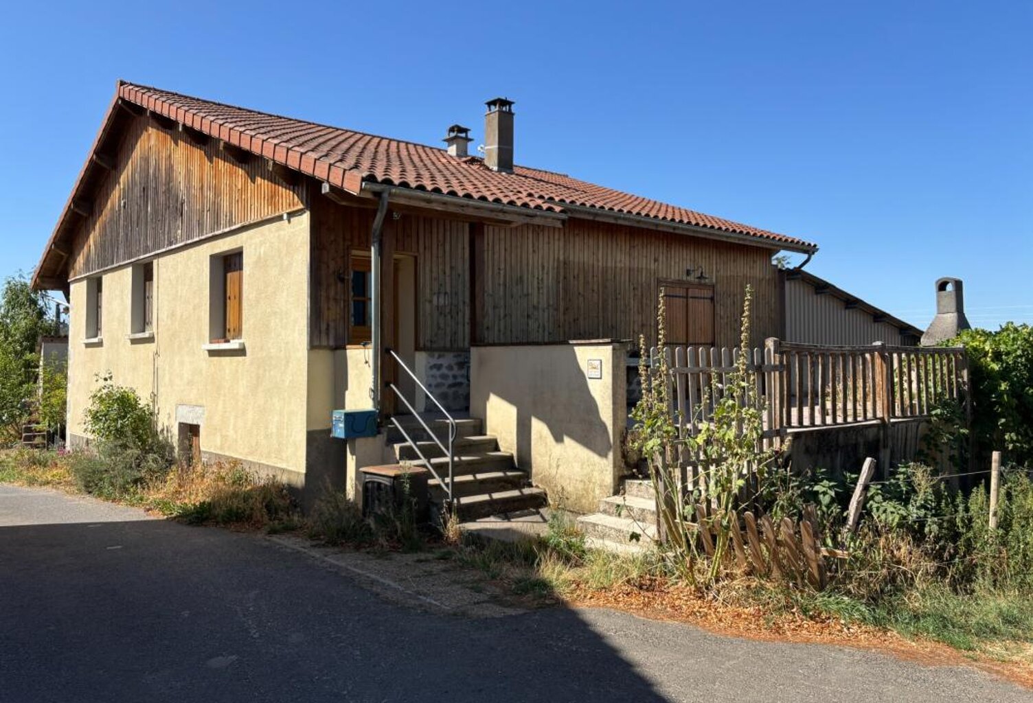 Maison à vendre 5 pièces DOMAIZE (63) — photo 1