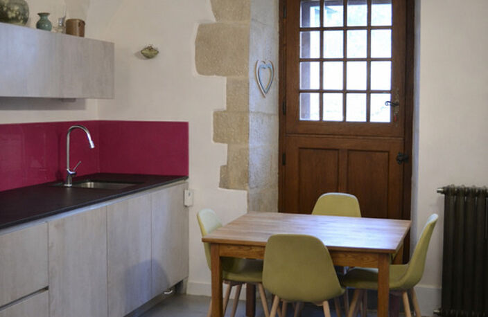 Claveyson (Drôme) – Propriété du XVIe siècle avec chambres d’hôtes et jardin d’exception — photo 5