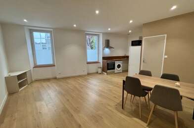 Appartement 3 pièces 770 €