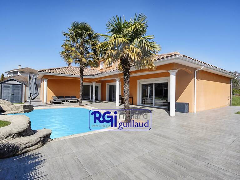 Maison 180 m² - 4 chambres - Garage - Terrain clos - Piscine — photo 1