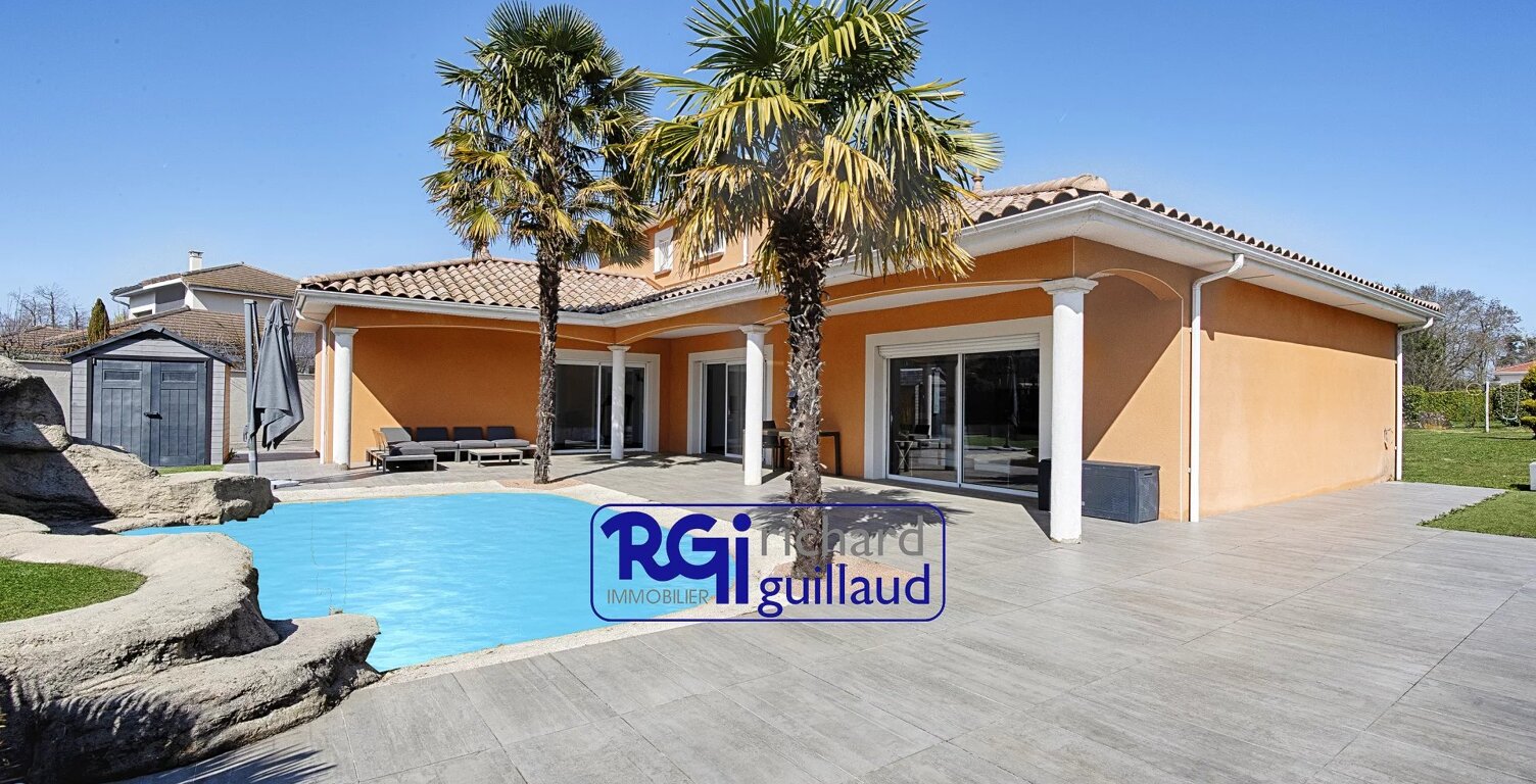 Maison 180 m² - 4 chambres - Garage - Terrain clos - Piscine — photo 1