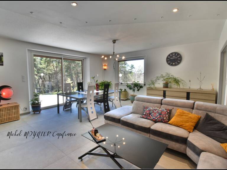 VEYNES : MAISON FAMILIALE DE 185 M² AU CŒUR DE 12 211 M² ARBORÉS — photo 1