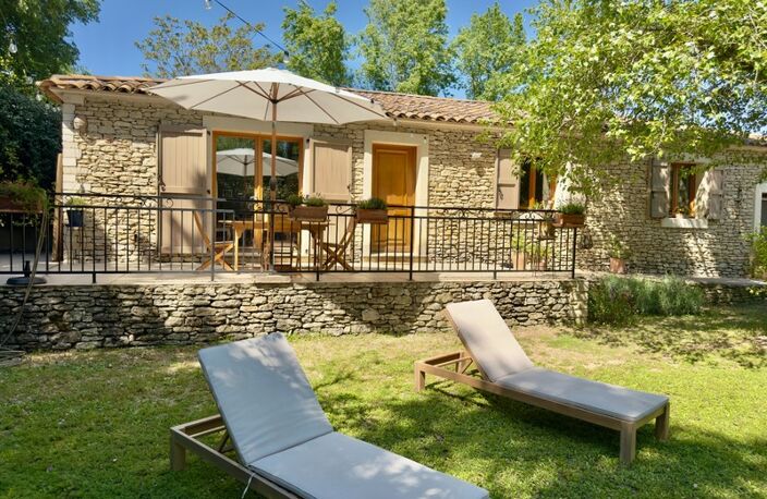Dpt Vaucluse (84), à vendre aux Imberts quartier de GORDES, maison de plein pied avec 3 chambres et 1600 m2 de jardin — photo 3