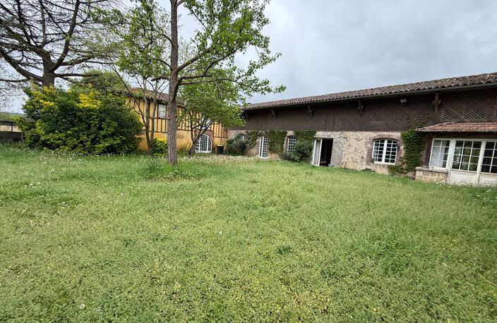 AIRE SUR L'ADOUR (40) Opportunité rare : Corps de ferme à réhabiliter avec fort potentiel investisseur — photo 2