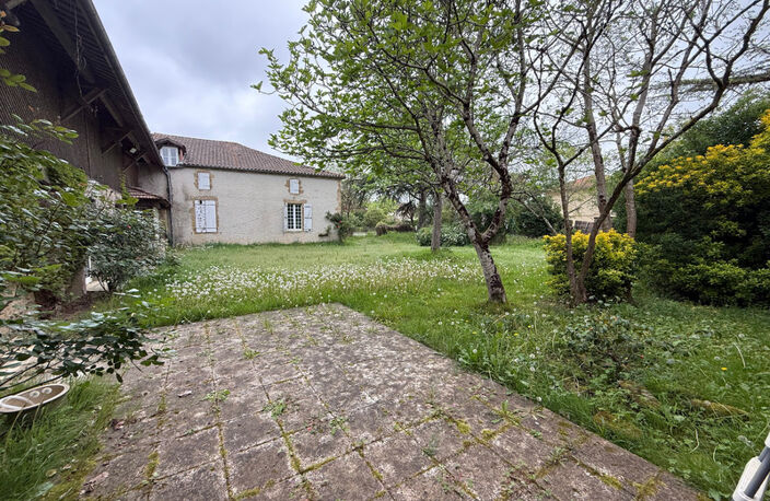 AIRE SUR L'ADOUR (40) Opportunité rare : Corps de ferme à réhabiliter avec fort potentiel investisseur — photo 3