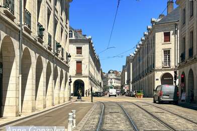 Appartement 4 pièces 349500 €