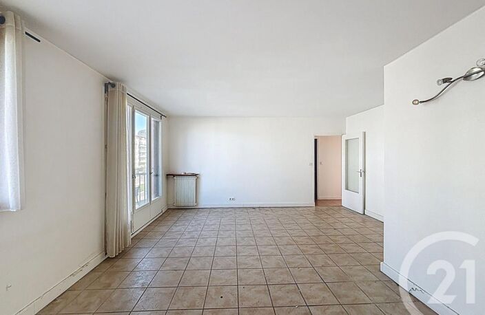 T3 — photo 3
