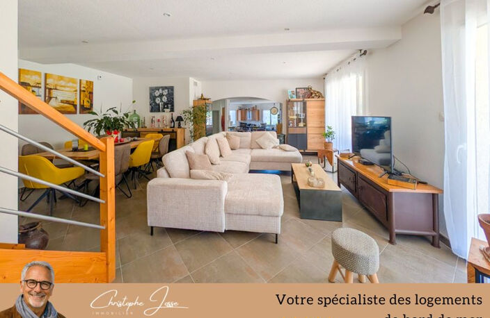 Maison d'architecte au charme provençal avec piscine, double garage — photo 5