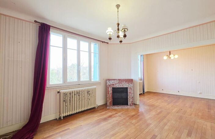 BOURGES MAISON 105M² 4 CHAMBRES GARAGES JARDIN — photo 4