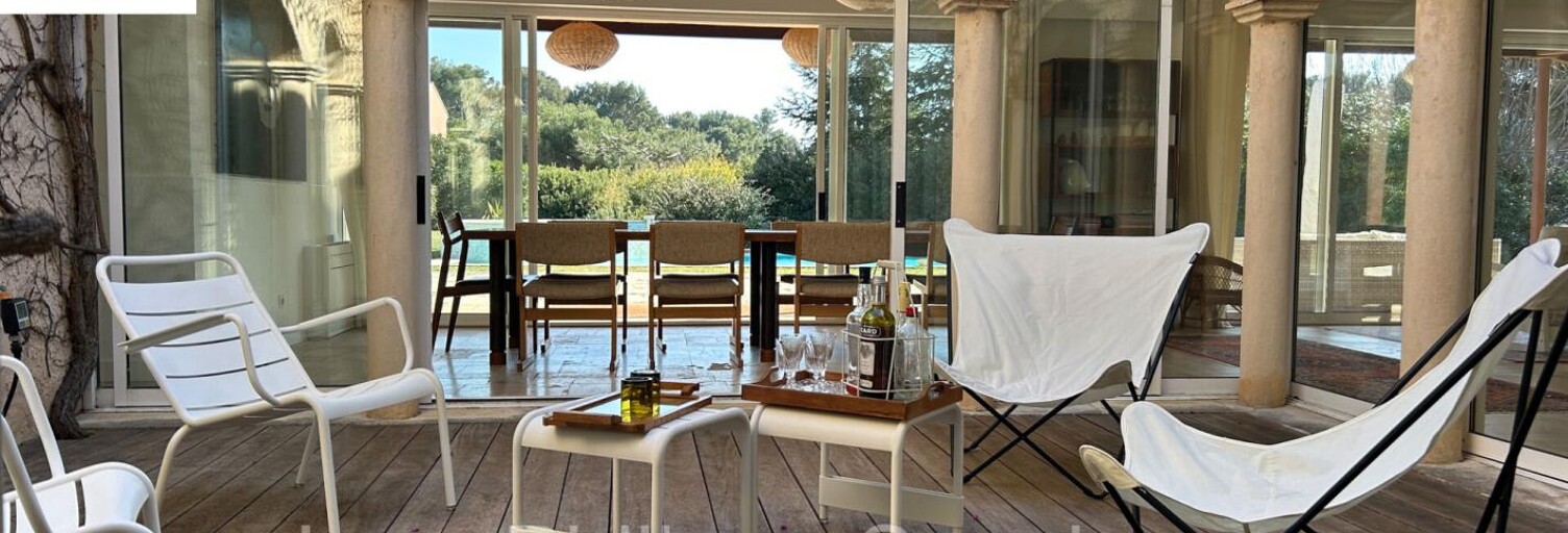 Maison 7 Pièces 298 m² à vendre à Saint-Cyr-sur-Mer (83270)