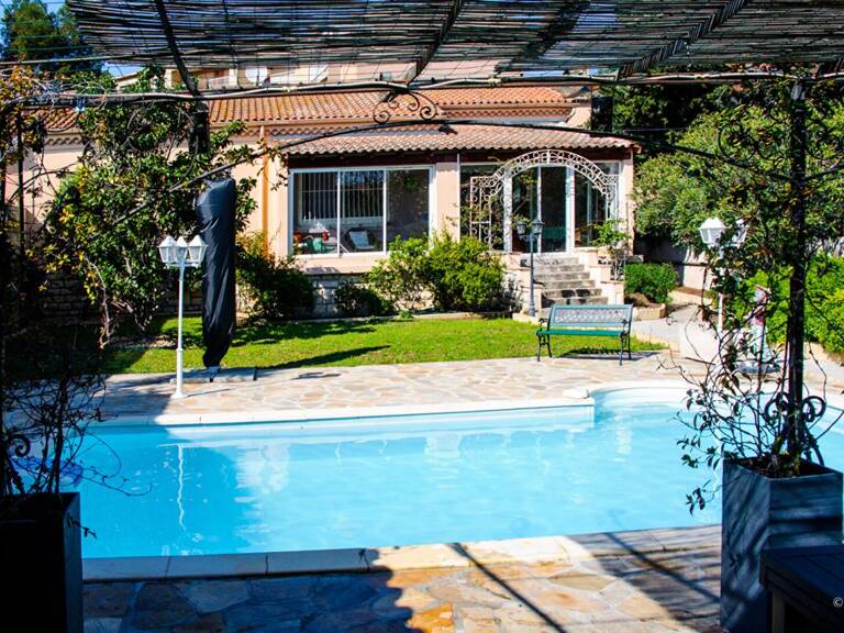 Maison de 219,86 m2 centre Martigues — photo 1