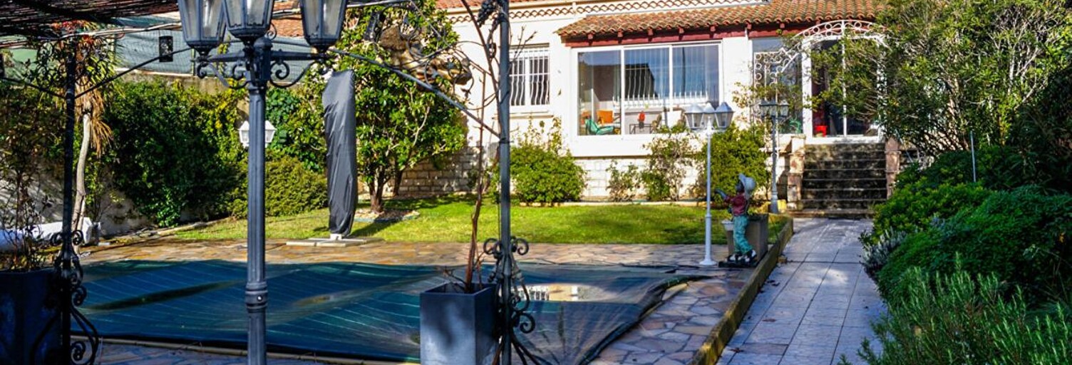 Maison 10 Pièces 219 m² à vendre à Martigues (13500)