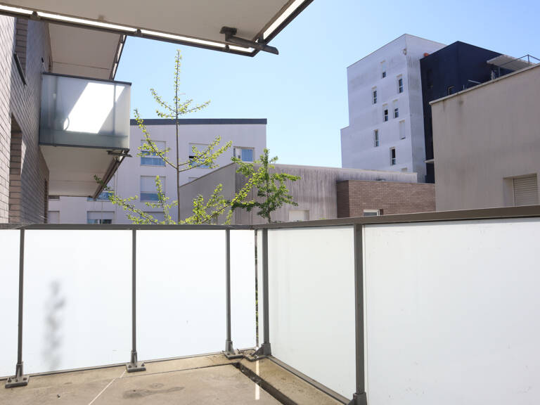 Bx Lac - Appartement T2 avec Balcon et parking privatif — photo 1