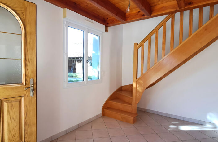 MAISON FAMILIALE 8 PIECES  NIEULLE-SUR-MER — photo 3