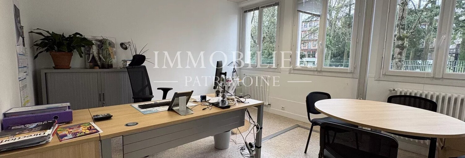 Bureau  606 m² à louer à Blois (41000)