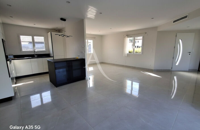Maison L Isle Jourdain 4 pièce(s) 110 m2 — photo 5
