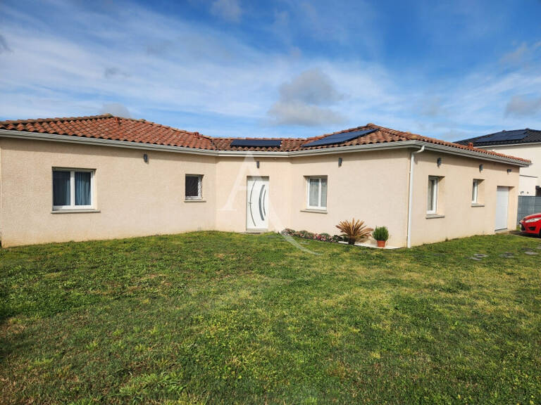 Maison L Isle Jourdain 4 pièce(s) 110 m2 — photo 1