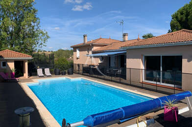 Maison 5 pièces 1750 €