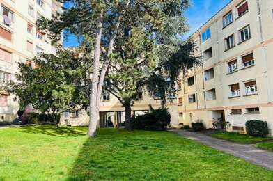 Appartement 3 pièces 108000 €