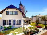 VERNAISON - Maison de 190 m² - 4 chambres - terrain plat et piscinable de 752 m² avec spa — photo 2