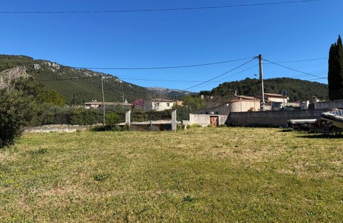 Vente terrain   Cuges-les-Pins (13780) — photo 2
