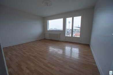 Appartement 3 pièces 670 €