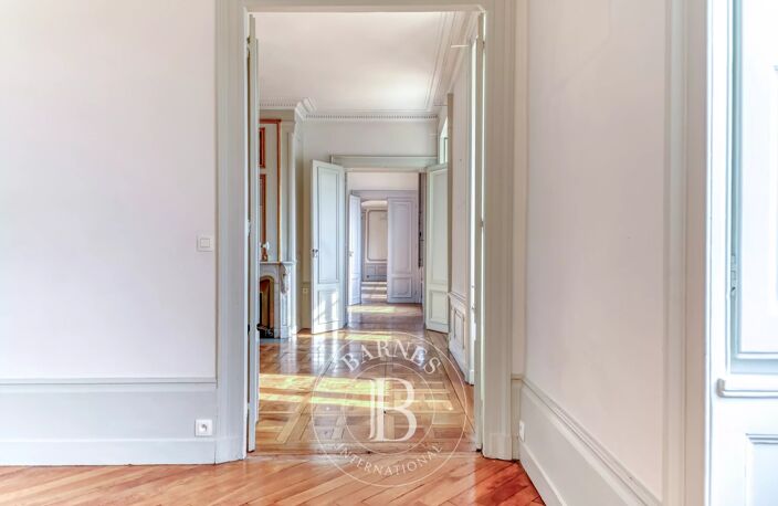 Lyon 2 - Appartement bourgeois de 298,91 m² - 6 Chambres — photo 4