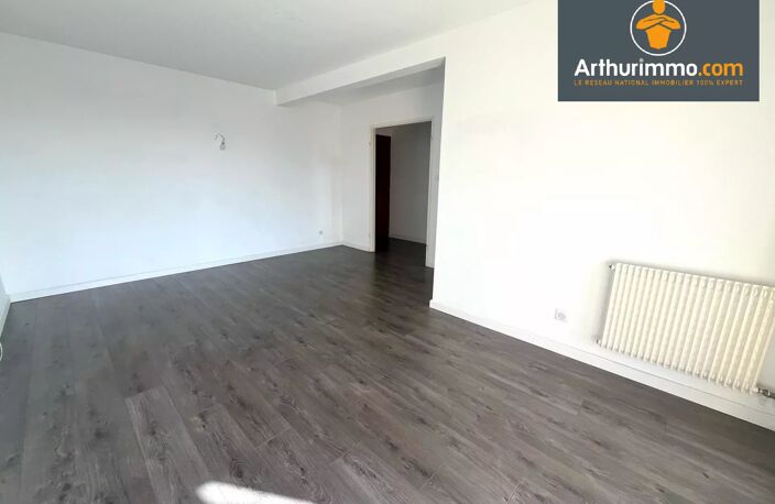  LOCATION A L'ANNEE AJACCIO T2 TERRASSE ET VUE MER — photo 3