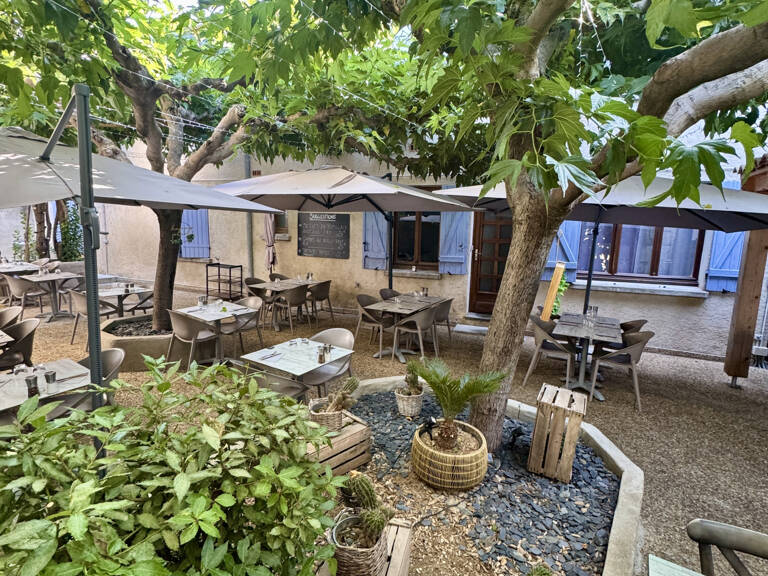 En exclusivité Vergèze,  Fonds de commerce pour ce restauran — photo 1