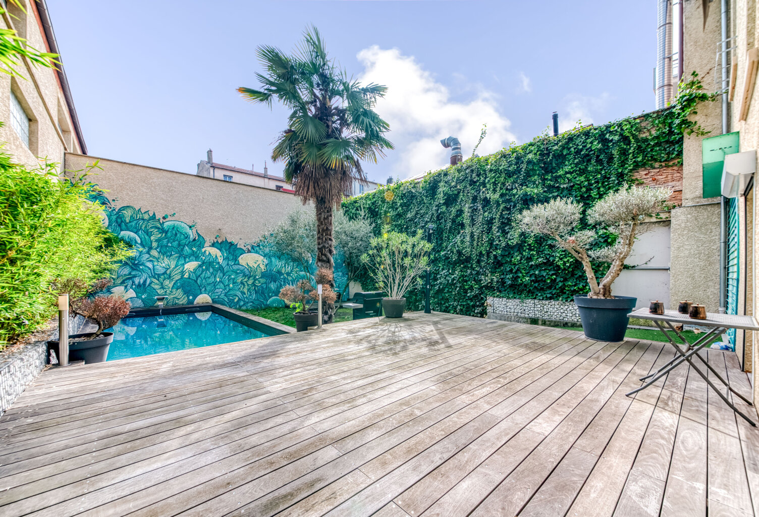 VILLEURBANNE   CHARPENNES | Maison familiale avec jardin, pi — photo 1