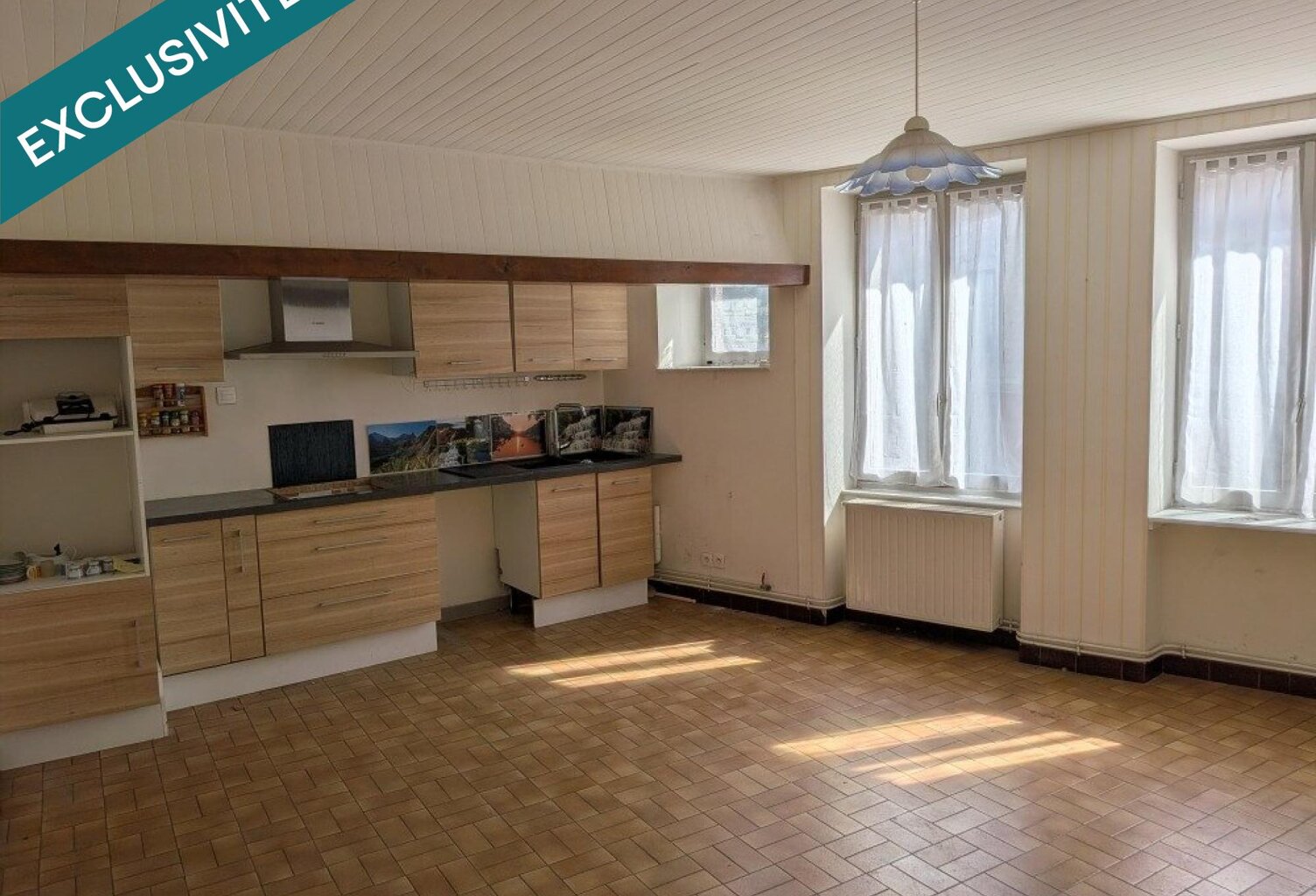 Maison de ville 3 CHAMBRES  110 m² habitables  Grand garage 80 m² SALINS LES BAINS ( JURA) — photo 1