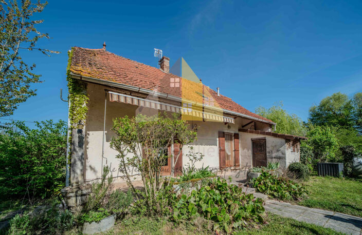 Ensemble immobilier comprenant une maison d'habitation avec — photo 2
