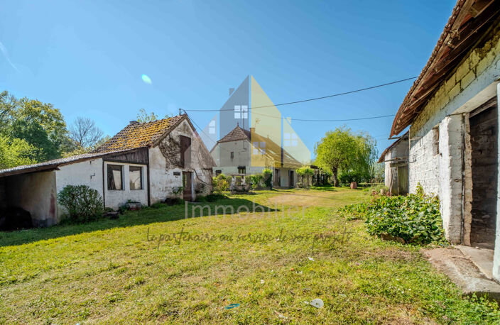 Ensemble immobilier comprenant une maison d'habitation avec — photo 3
