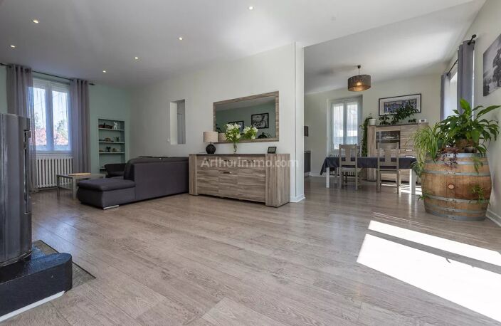 EXCLUSIVITE - ST GENIX SUR GUIERS — photo 4