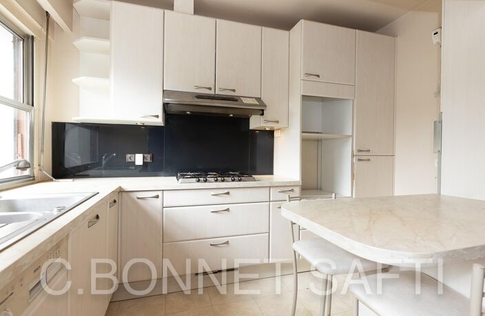 Jouy-en-Josas, Maison d'architecte de 177 m², 7 pièces — photo 5
